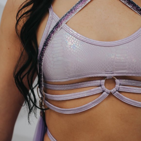 Strings & Rings Top - Picture 4 of 8